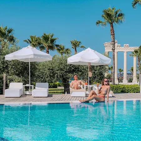 Flora Garden - Couples Concept - Adults Over 16 Only 5*